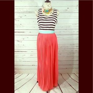 Like new maxi dress with cutout in back size L 12